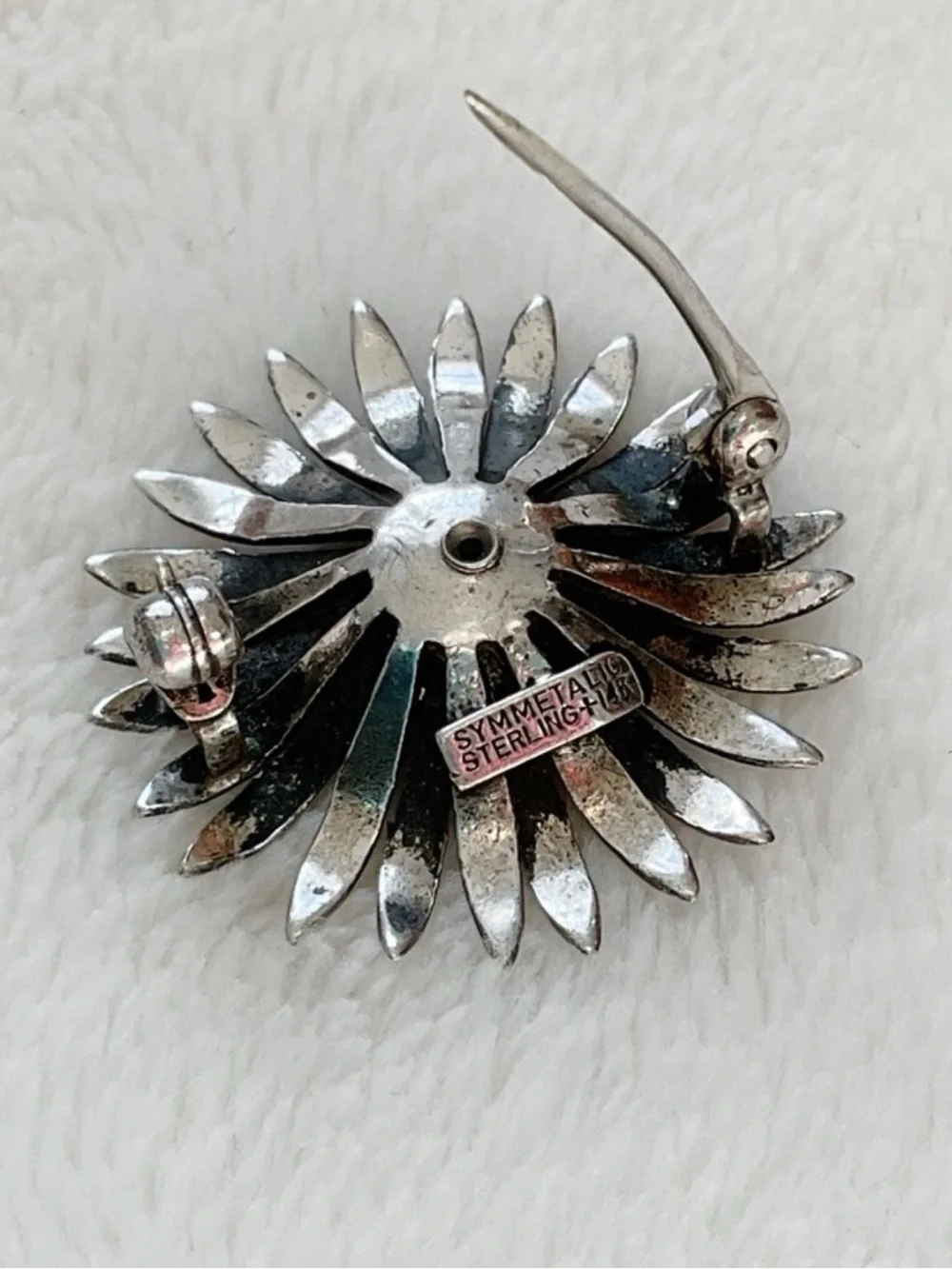 Symmetalic vintage starburst